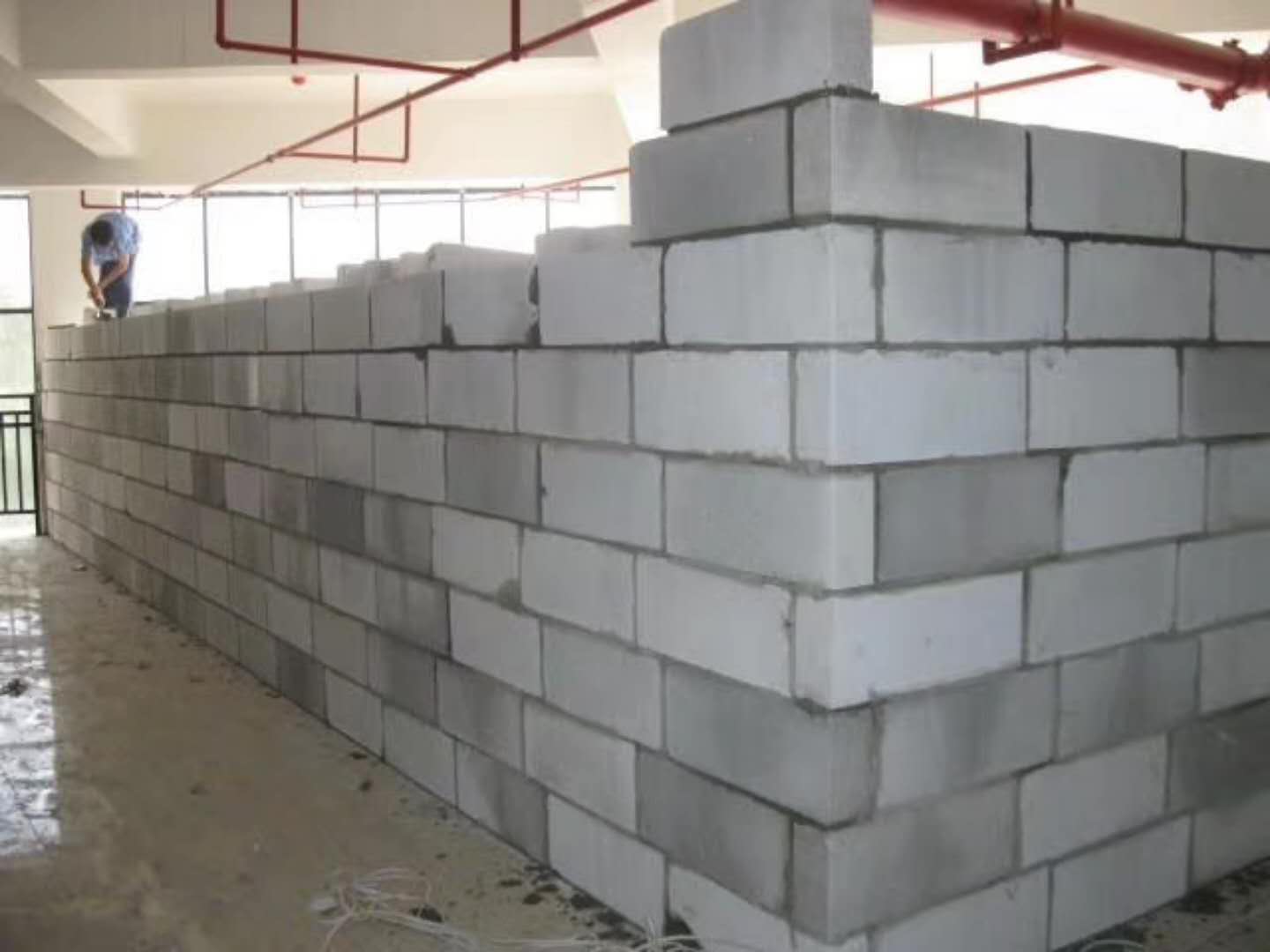 万安蒸压加气混凝土砌块承重墙静力和抗震性能的研究